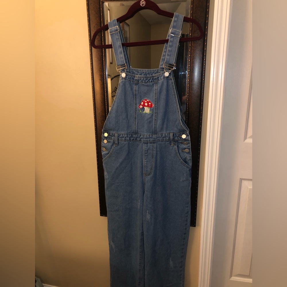 Size large Romwe Overalls. New
